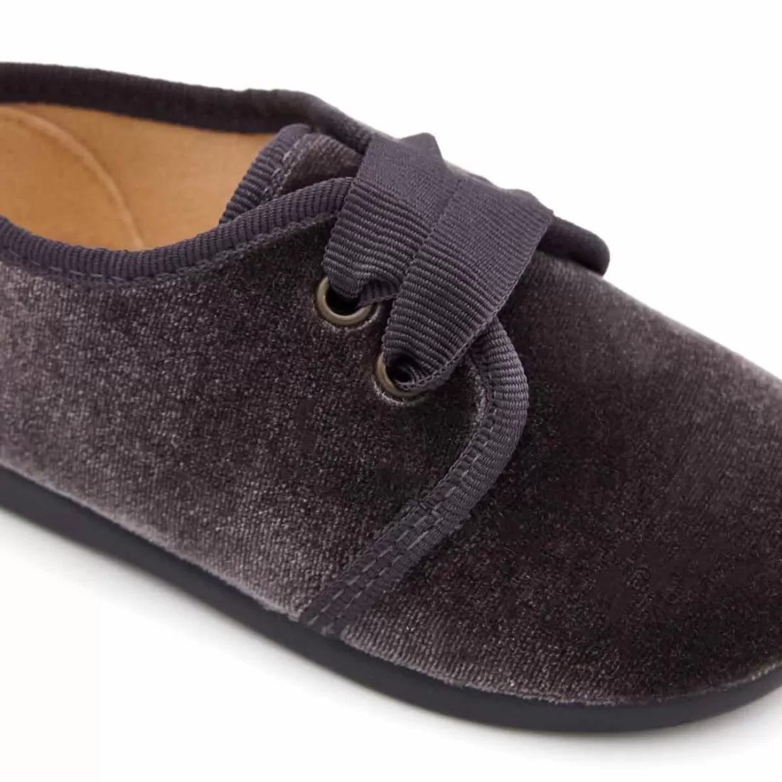 Blucher para niños de terciopelo gris marca Pasitrote